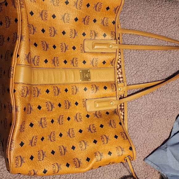 Authentic MCM bag - Picture 3 of 8